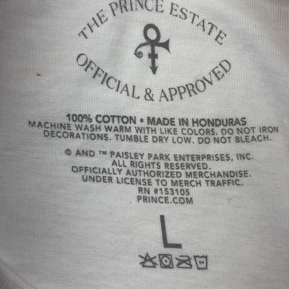 Prince Purple Rain T Shirt Official Estate Graphic Crop Tee Women's Large NWOT - Picture 5 of 7